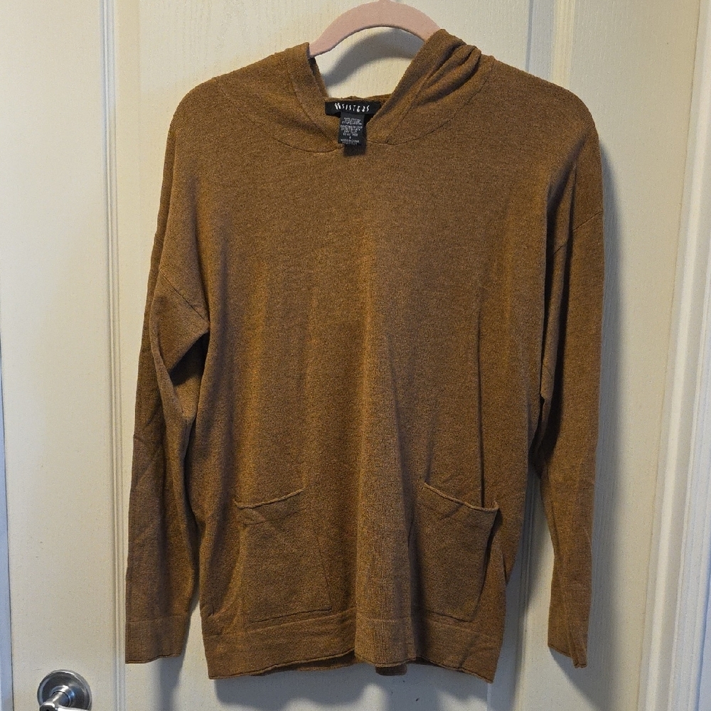Brown Hoodie with Front Pockets